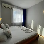 شقة فندقية Sunny Hills - Menada 3*