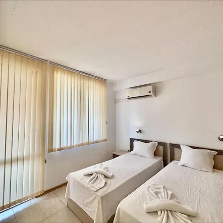 Aparthotel Sunny Hills - Menada 3*