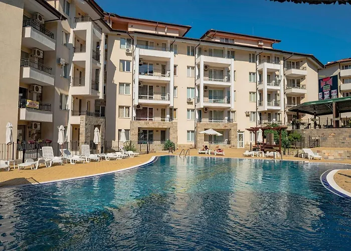 Sunny Hills - Menada Hotel de apartamente 3*