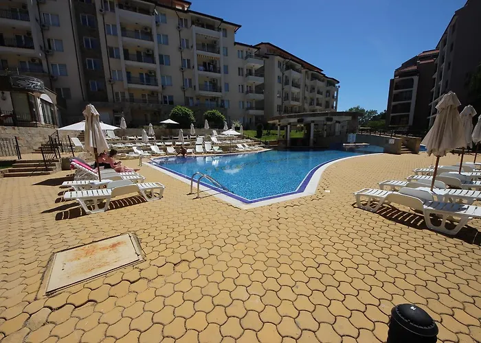 Sunny Hills - Menada Hotel de apartamente 3*